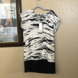 NWT Katherine Barclay Dress Size 2